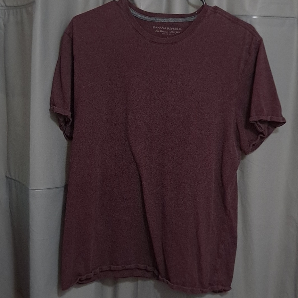 BANANA REPUBLIC TSHIRT